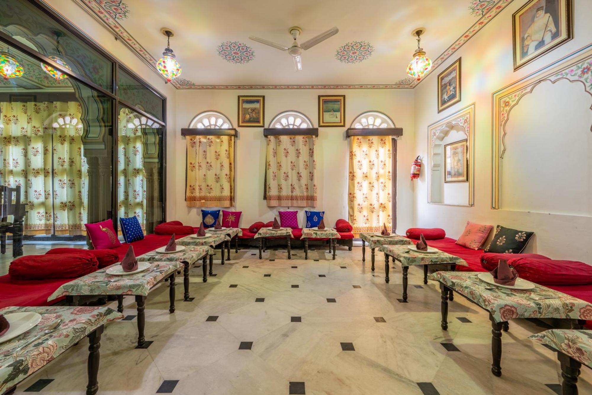 Dhulagarh Heritage Palace Hotel Near Jaipur Banskhoh Luaran gambar
