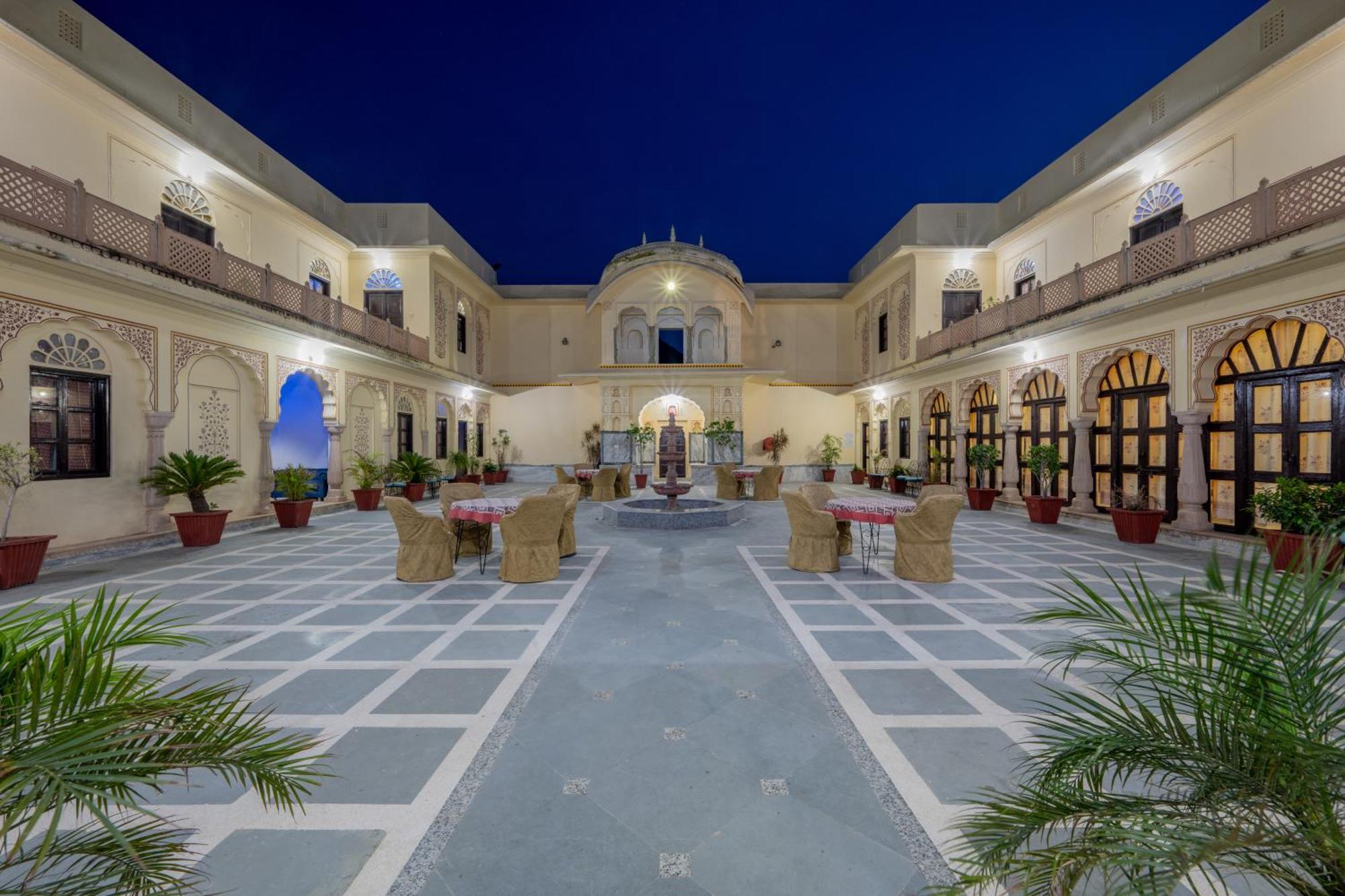 Dhulagarh Heritage Palace Hotel Near Jaipur Banskhoh Luaran gambar