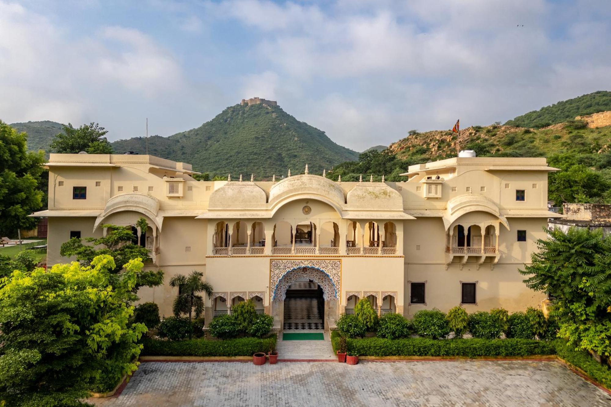 Dhulagarh Heritage Palace Hotel Near Jaipur Banskhoh Luaran gambar