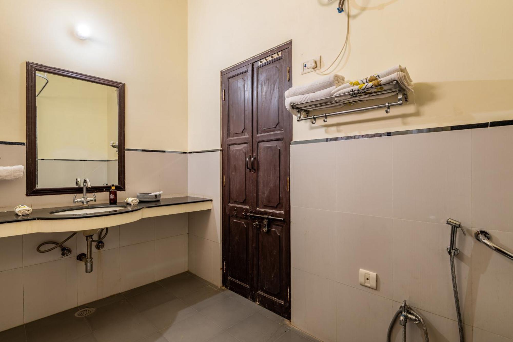 Dhulagarh Heritage Palace Hotel Near Jaipur Banskhoh Luaran gambar