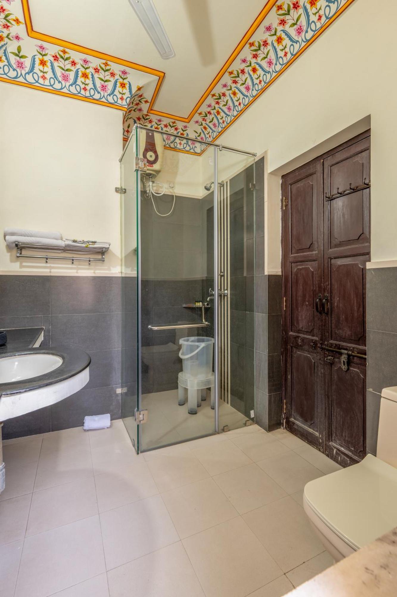 Dhulagarh Heritage Palace Hotel Near Jaipur Banskhoh Luaran gambar