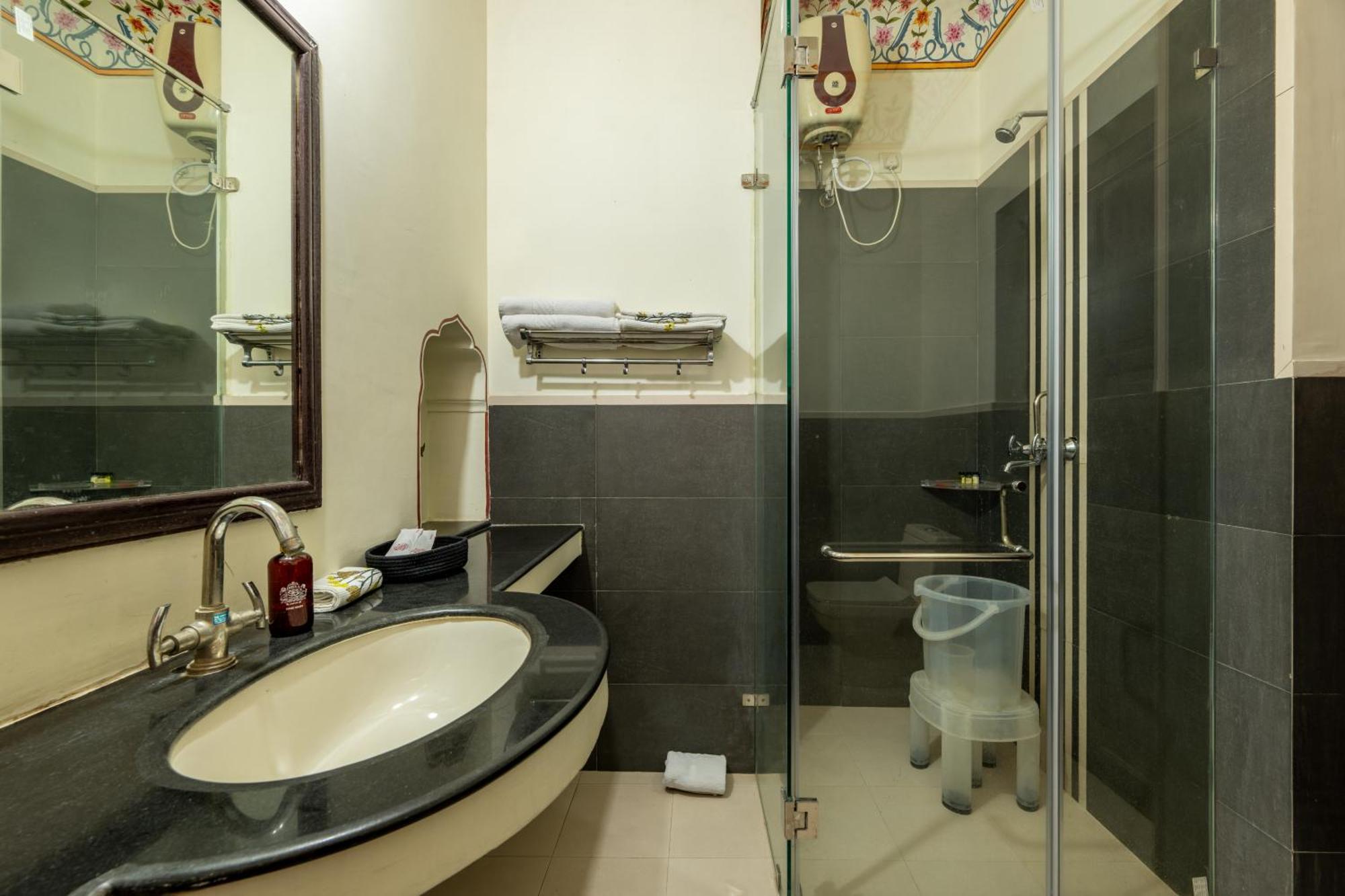 Dhulagarh Heritage Palace Hotel Near Jaipur Banskhoh Luaran gambar